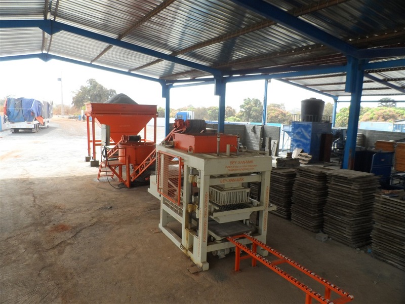 Sem Automatic block making machine in Zambia