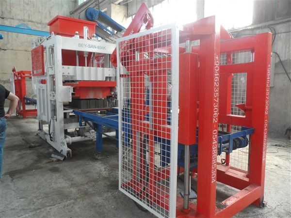 automatic concrete block machine Bess automatic_concrete_block_machine_Bess.jpg