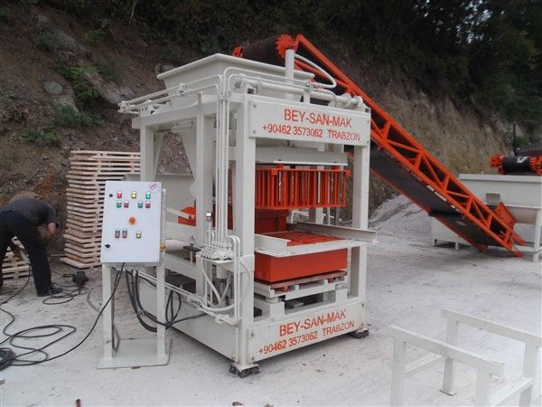 semi-automatic cement brick making machine cement brick making machine side view
