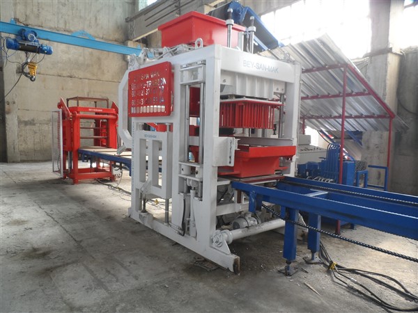 fully automatic hollow block machine