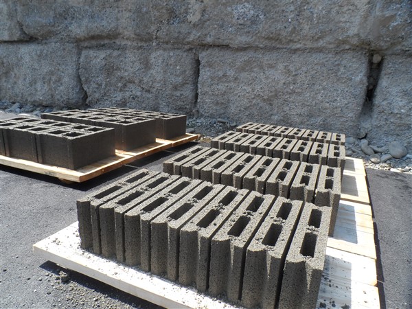 hollow concrete block pallets