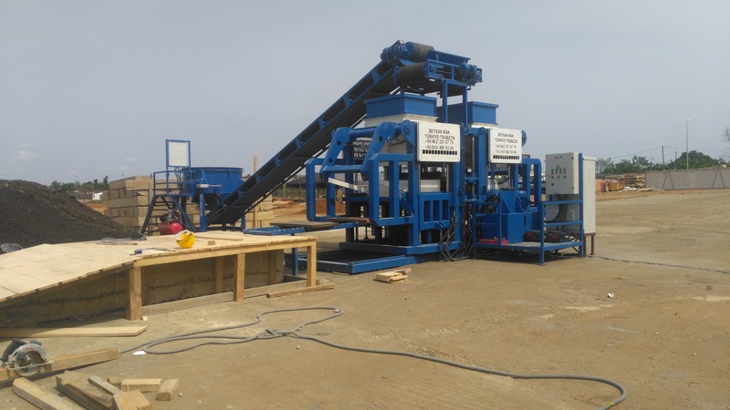 paving_block_making_machine_in_Malawi.jpg